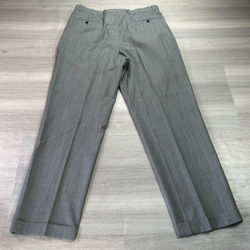 Alfani Suit Mens 44L Jacket 38x33 Pants Gray Wool Cashmere Check 2 Piece - Picture 11 of 16